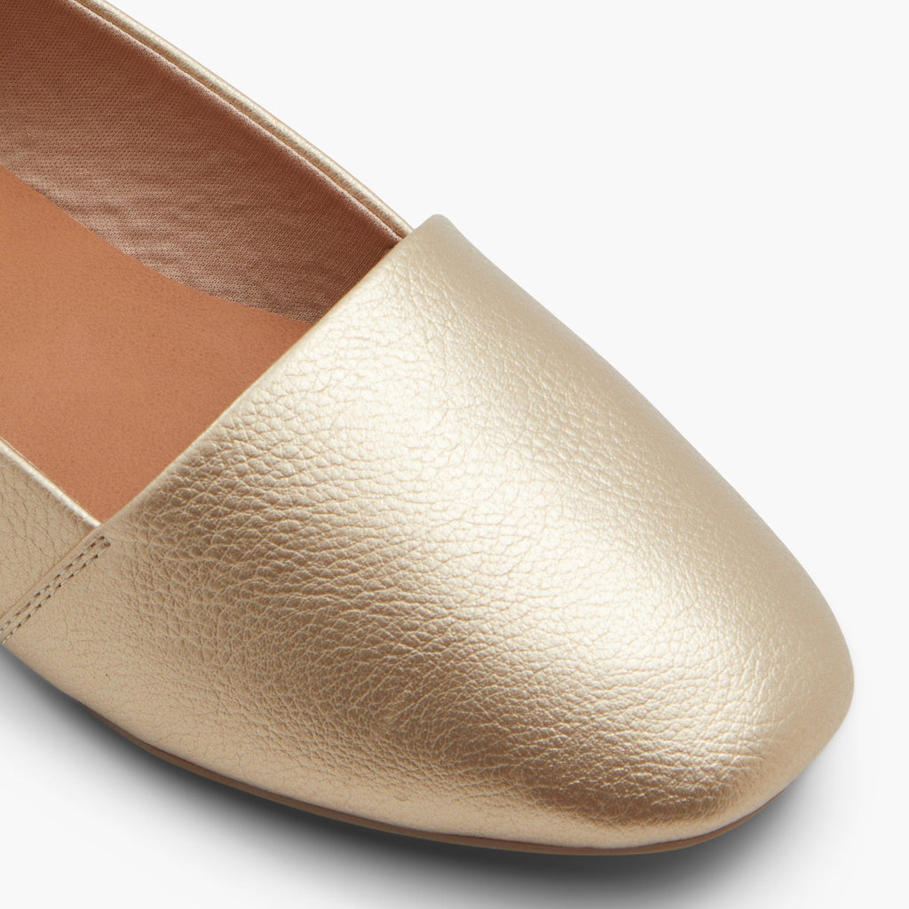 Samantha Gold shoes - image 6 - Call It Spring KSA