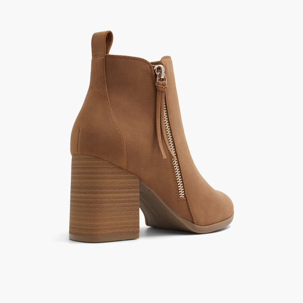 Gwenevere Cognac shoes - image 3 - Call It Spring KSA