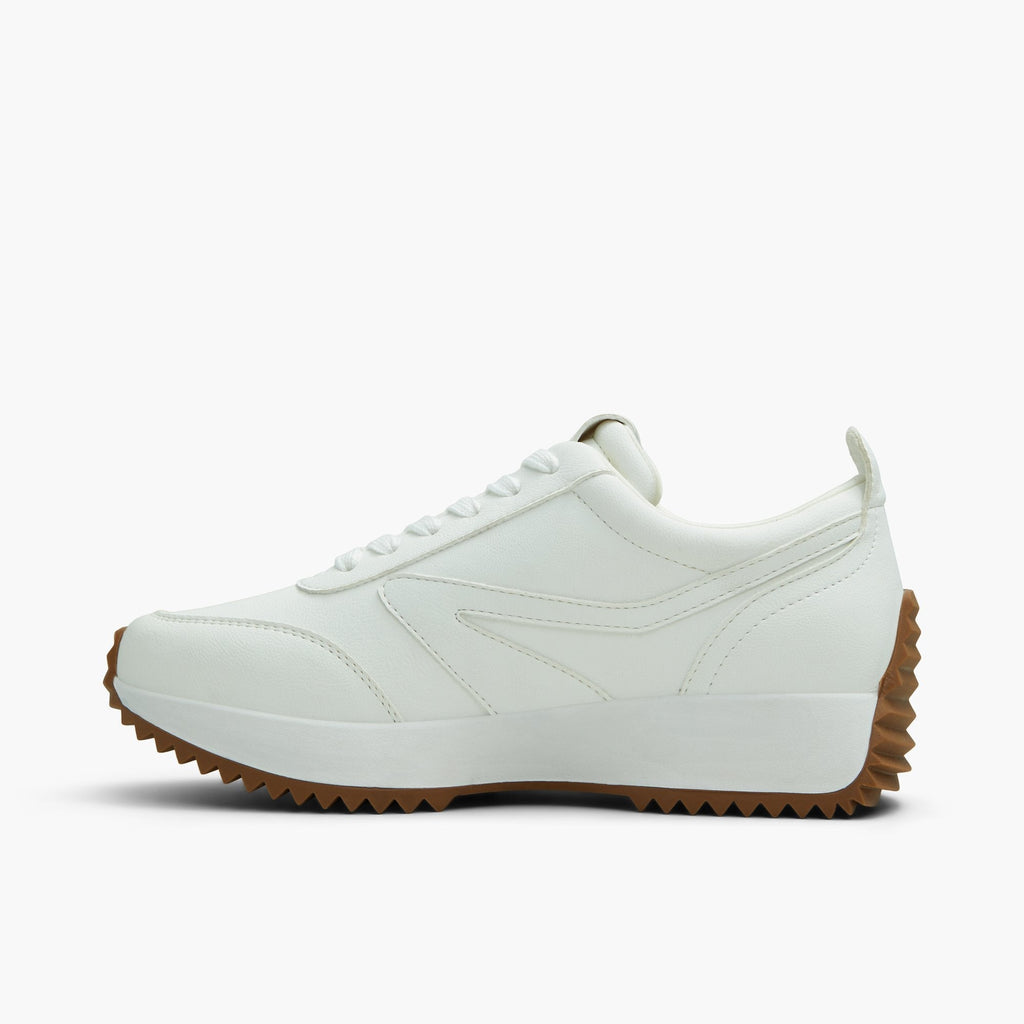 Danie White shoes - image 4 - Call It Spring KSA