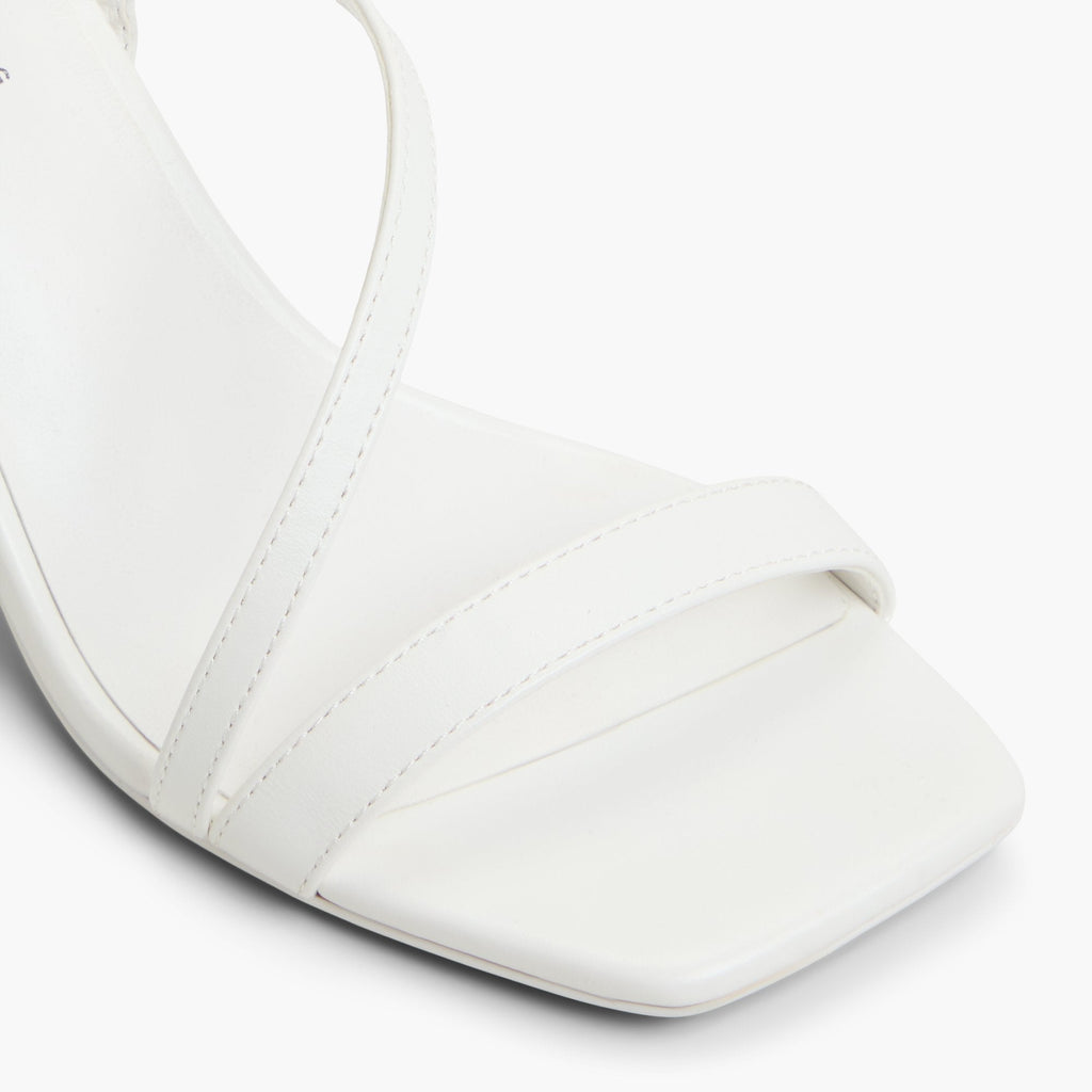 Laneyy White shoes - image 6 - Call It Spring KSA