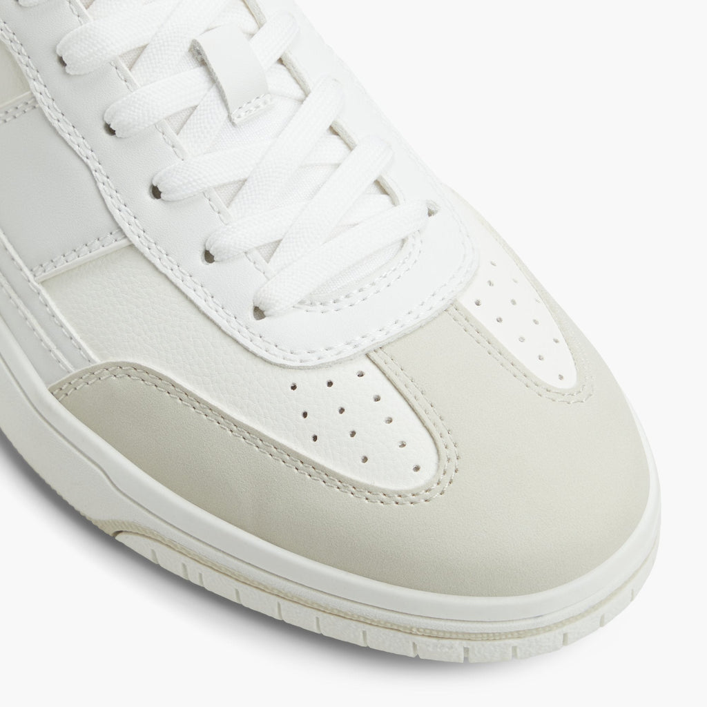 Darwen White shoes - image 6 - Call It Spring KSA