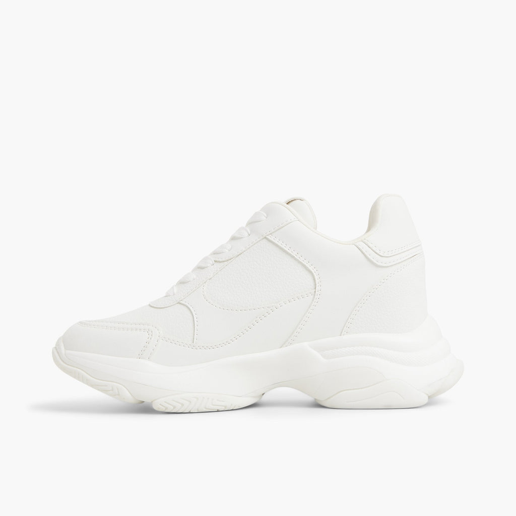 Rubyrose White shoes - image 4 - Call It Spring KSA