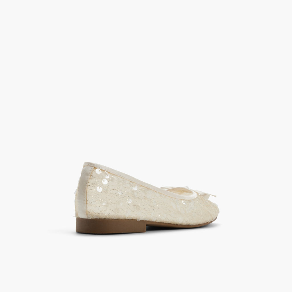 Sweety Other white shoes - image 2 - Call It Spring KSA