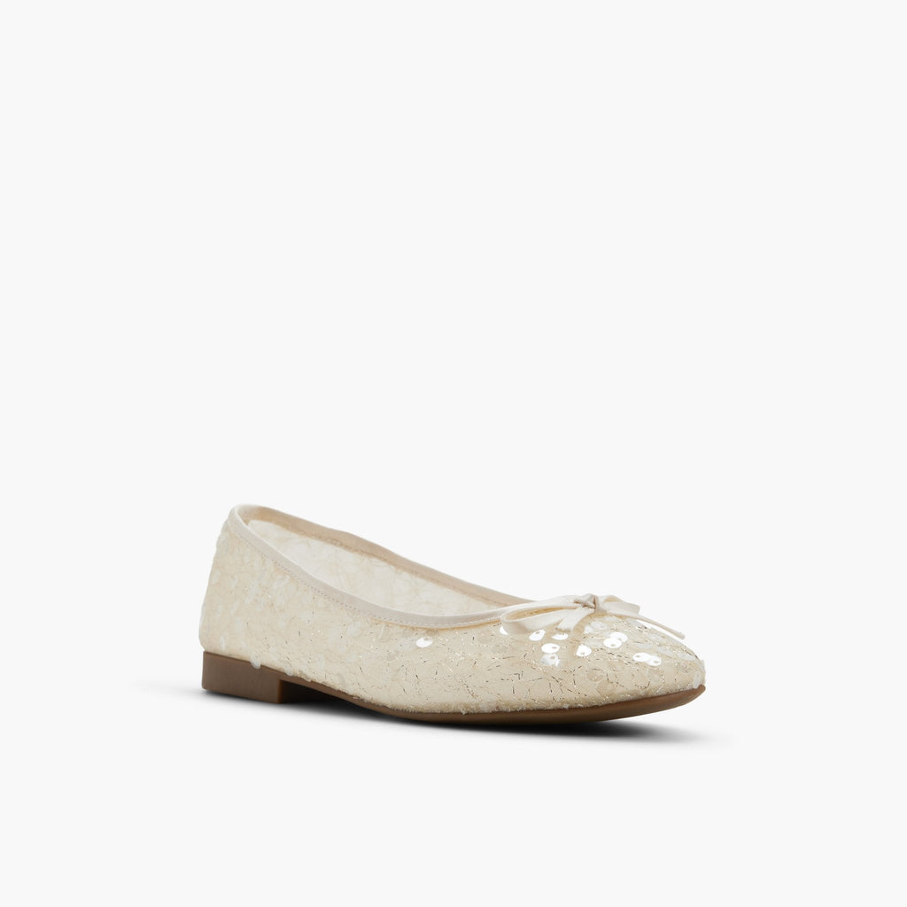 Sweety Other white shoes - image 4 - Call It Spring KSA