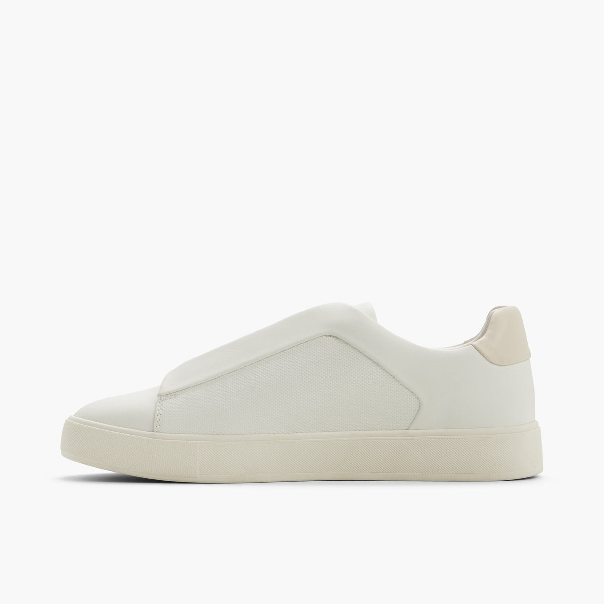 Carlowe White shoes - image 3 - Call It Spring KSA